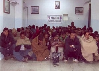 AVRUPA'NIN KAPISINDA GÖRMEZDEN GELİNEN HAYATLAR