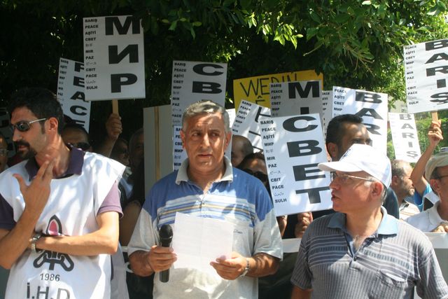 TÜRKİYE’NİN BARIŞ ARAYIŞI YANLIŞ POLİTİKALARLA BOŞA ÇIKARILMAMALIDIR