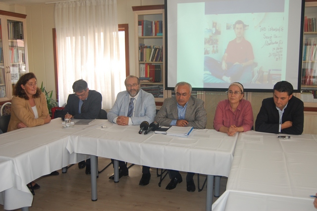 Berlin Barosu insan hakları görevlisi, Ankara’da Ludovic-Trarieux 2012 İnsan Hakları Ödül sahibinin serbest bırakılmasını istiyor.