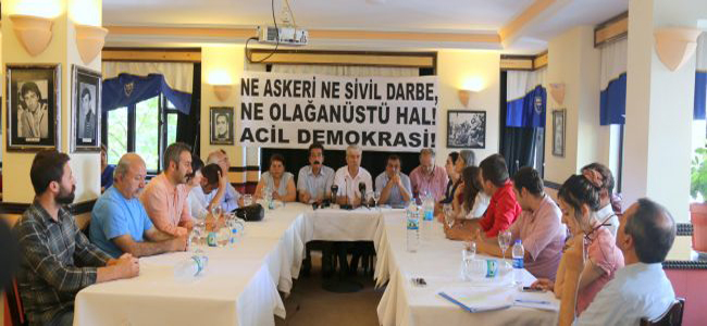 Ne Askeri Ne Sivil Darbe, Ne Olağanüstü Hal! Acil Demokrasi!