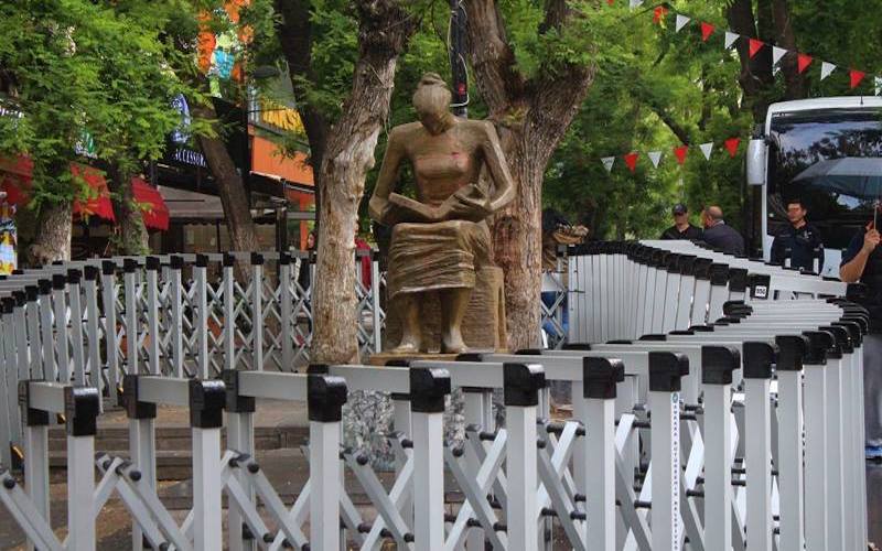 İnsan Haklarına, Yüksel Caddesi'ne ve Yüksel Eylemcilerine Özgürlük!