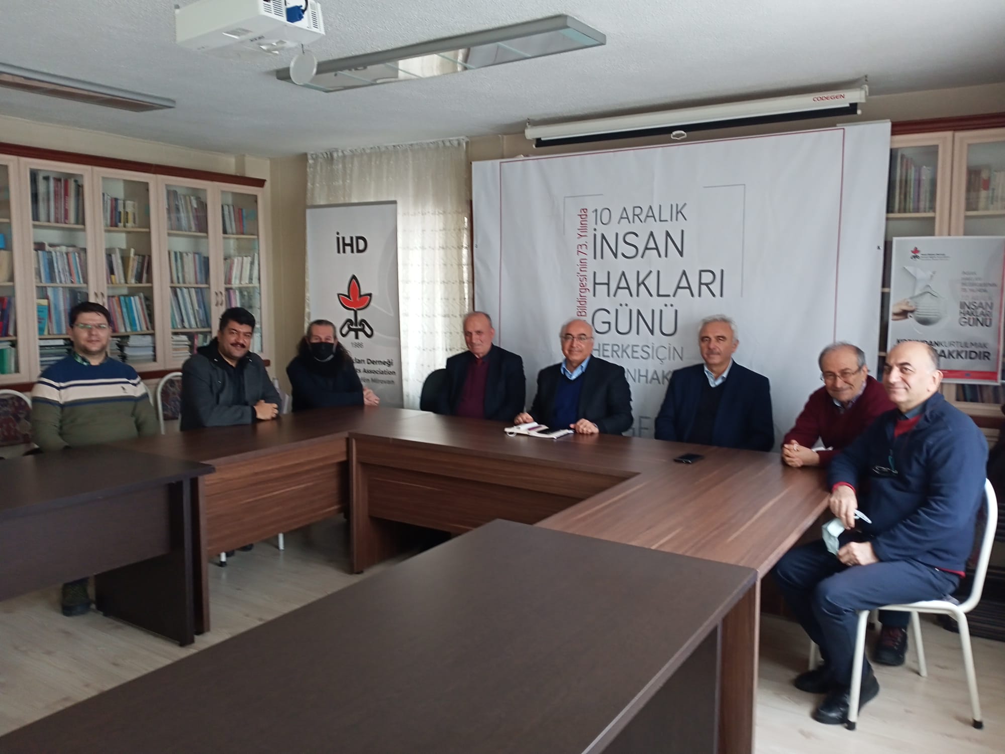 MAZLUM-DER'den İHD'ye Dayanışma Ziyareti
